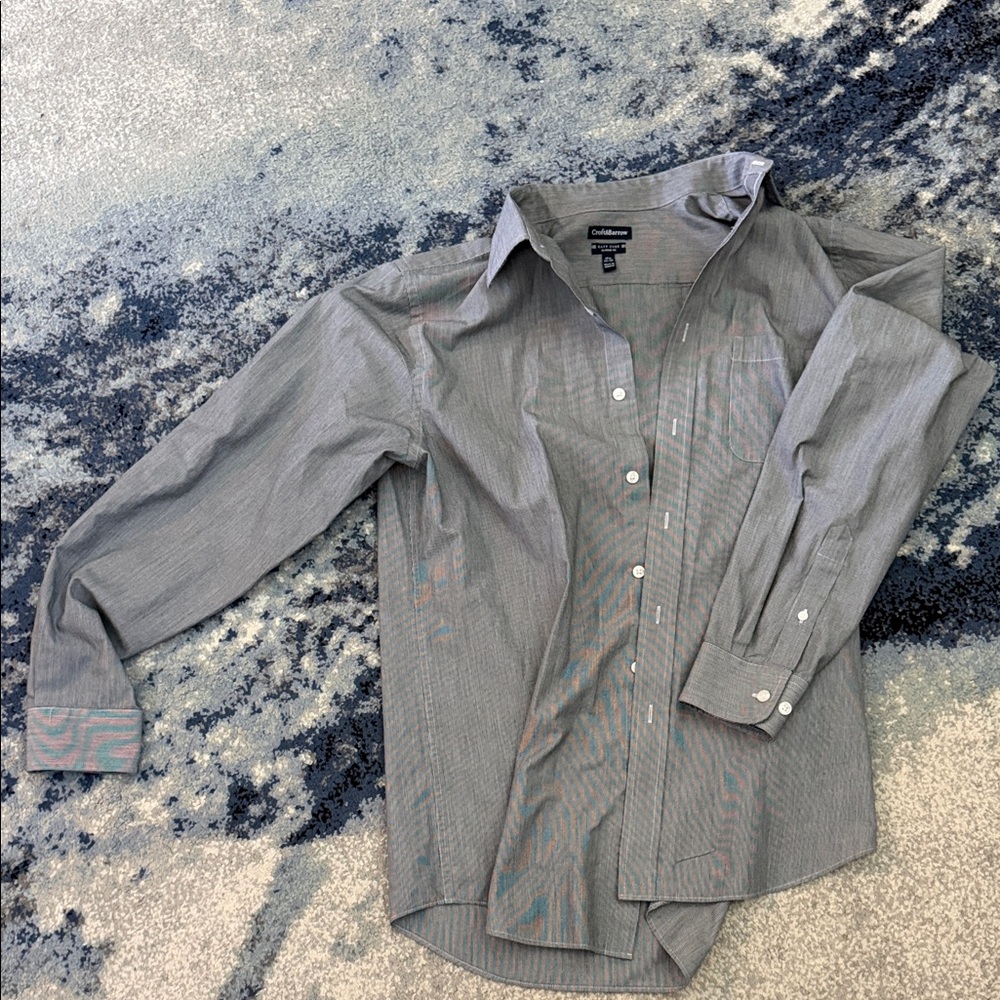 Croft & Barrow Men's Classic Gray Button-Down Shirt